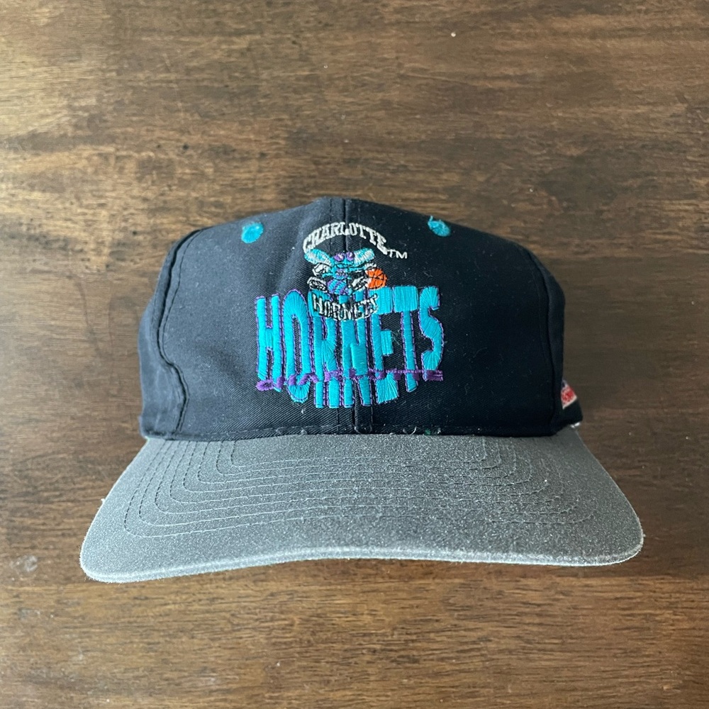 Vintage Charlotte Hornets Snapback